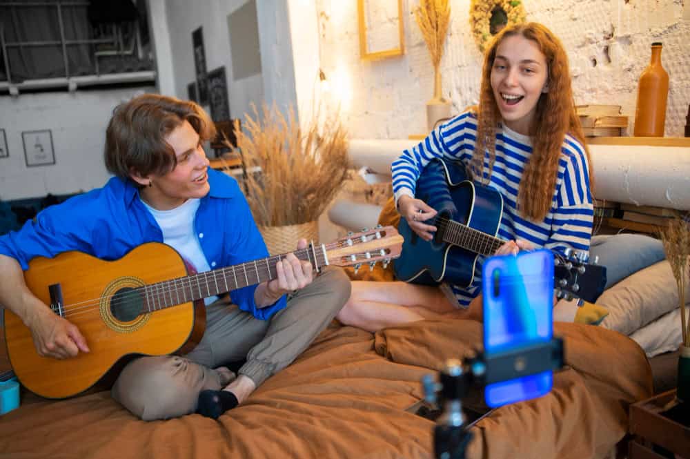 How to Sell Music Online and Reach Global Audiences